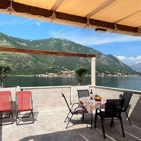 Sea Front 171 Leilighet Kotor Eksteriør bilde